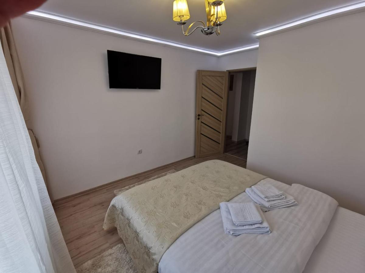 Apartament Gold Luxury Tîrgu Ocna Εξωτερικό φωτογραφία